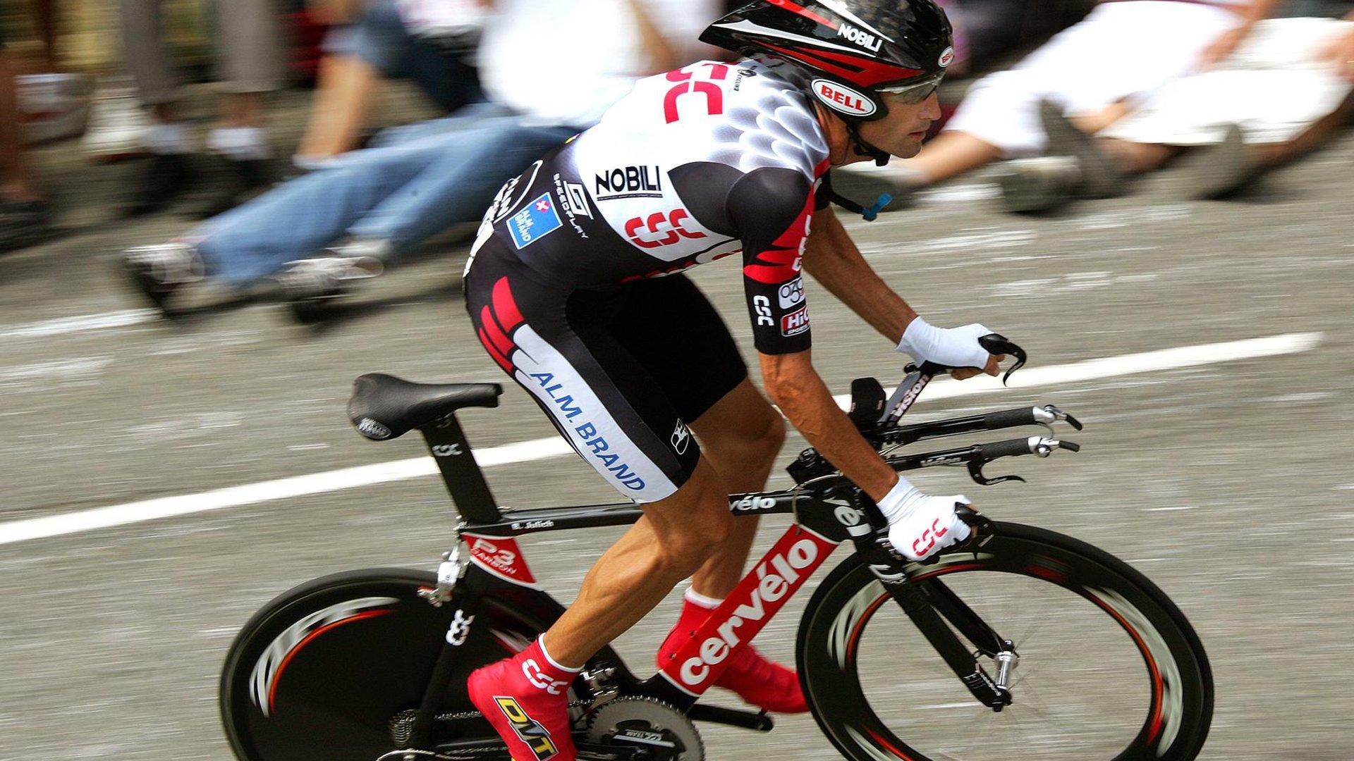 穆里尼奥,教练若为自己理念而死就是傻瓜,现代足球需适应球员